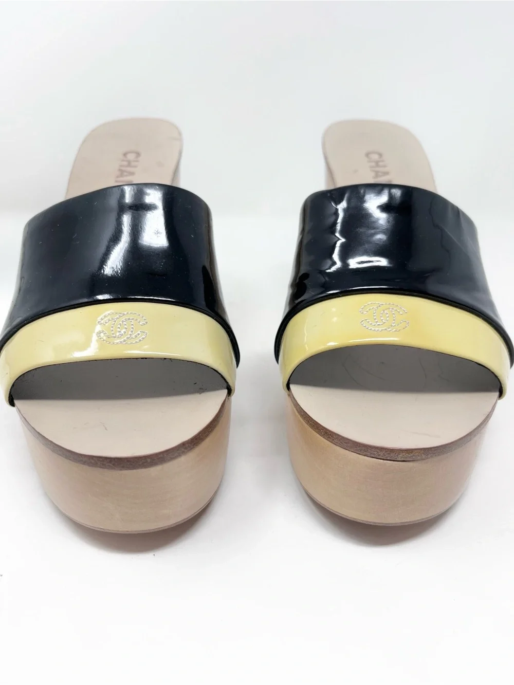 Chanel Two Tone Patent Leather CC Platform Slide Wooden Clog Sandals Size 37.5